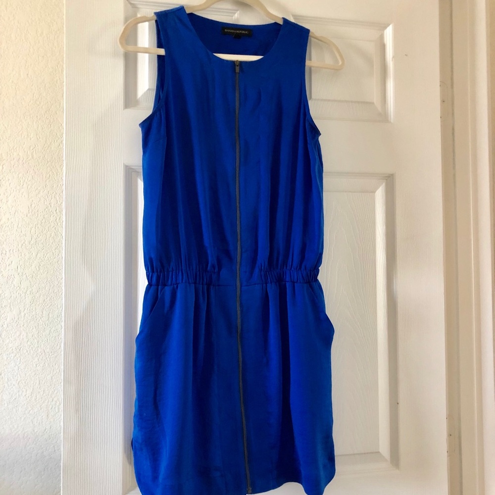 🦋Electric blue dress with pockets Banana Republic
